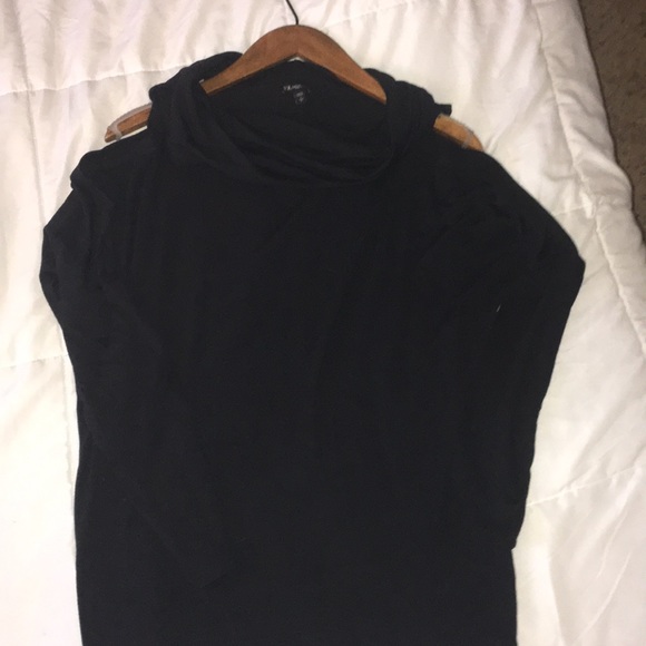 🌟HP🌟 NWT - Express Cold Shoulder Top - Picture 2 of 6